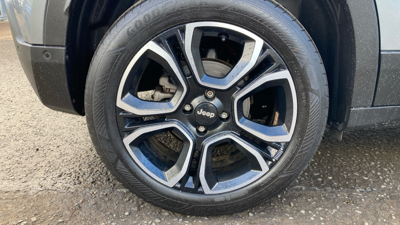 Jeep Avenger 115kW Summit 54kWh 5dr Auto Electric Hatchback